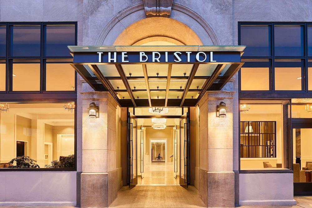The Bristol Hotel Bagian luar foto